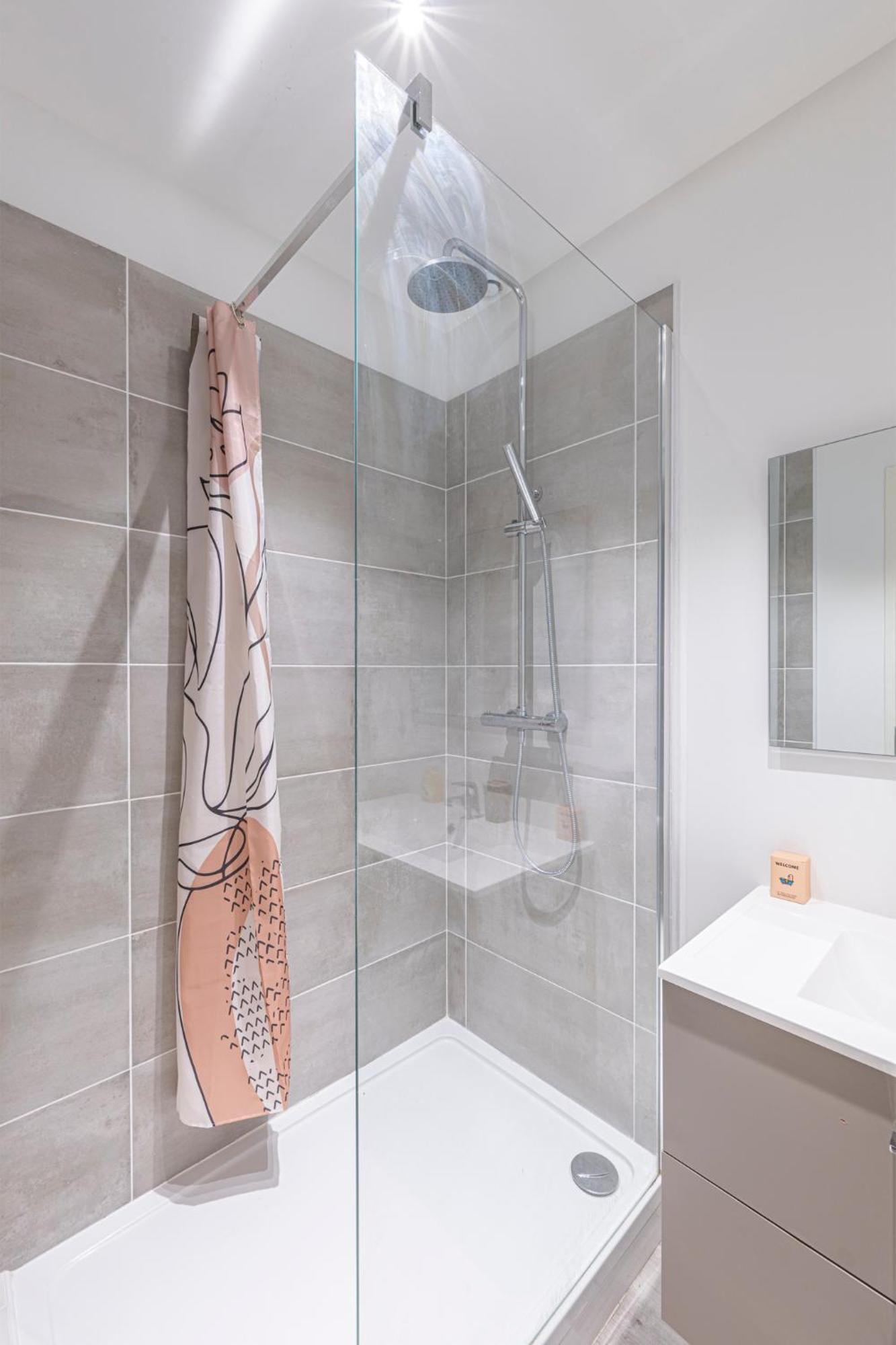 Pau Standing & Confort Bagian luar foto